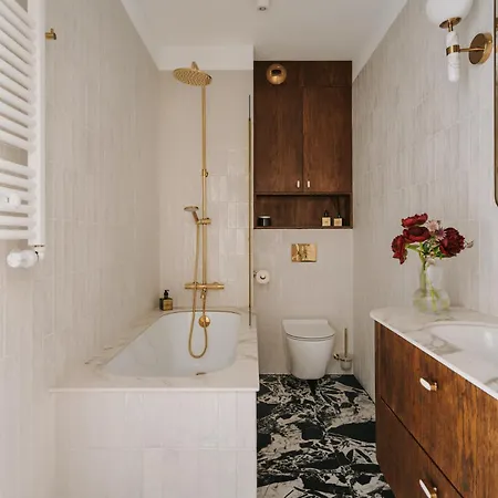 Przy Przystani Paryski Wroclaw